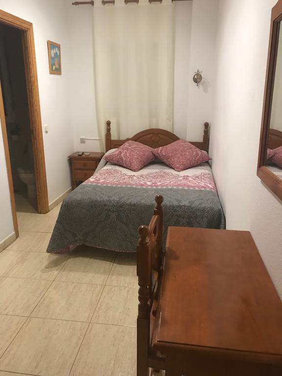 Hostal 82 Олиас-дель-Рей Экстерьер фото