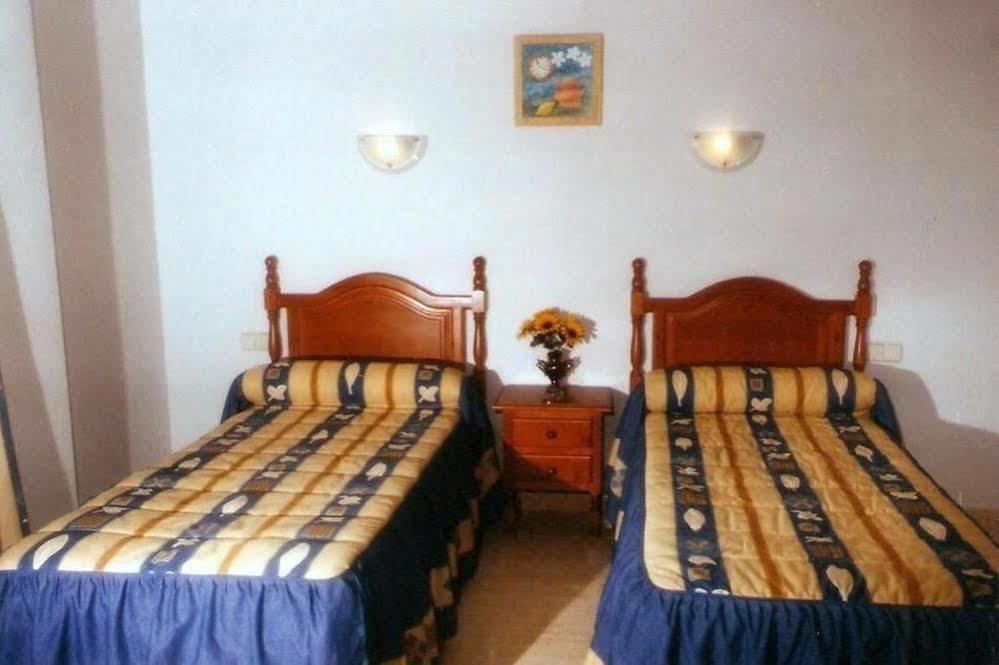 Hostal 82 Олиас-дель-Рей Экстерьер фото