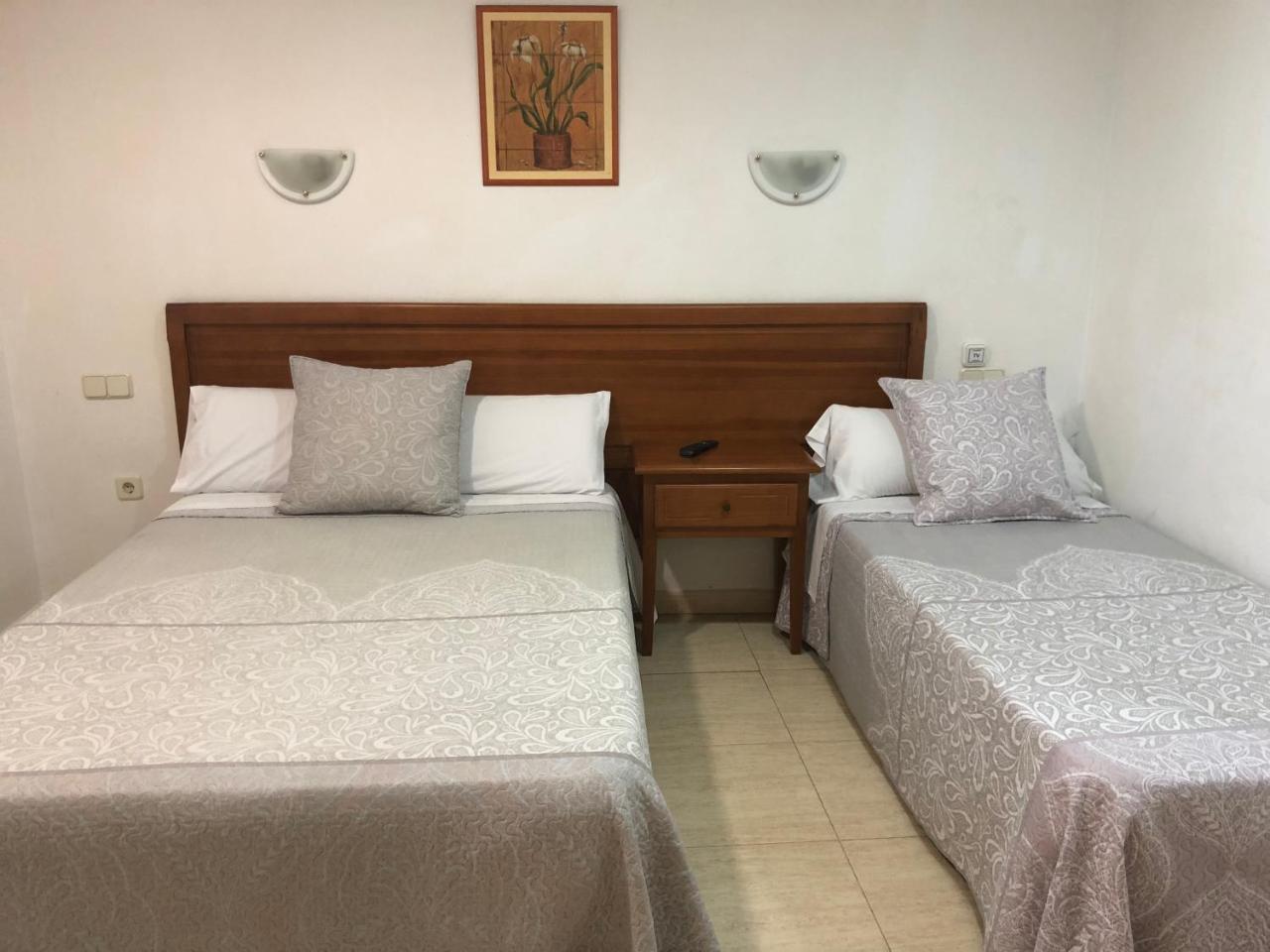 Hostal 82 Олиас-дель-Рей Экстерьер фото